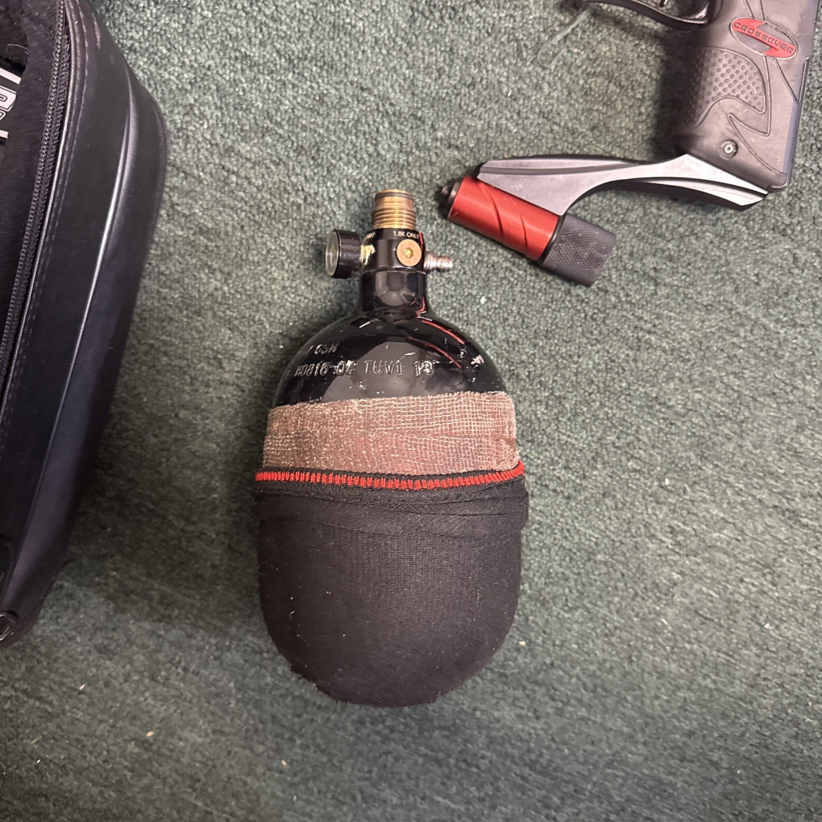 Tippmann Crossover Paintball Red W/ Paintballs
