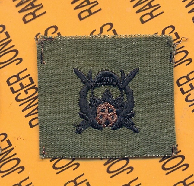 US Army Special Operations Diver Instructor badge OD Green & Black cloth patch