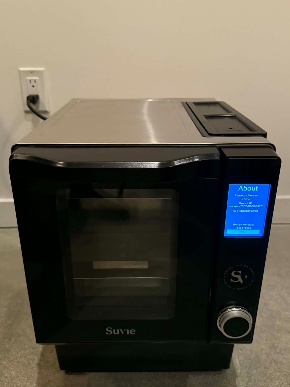 Suvie S020M Kitchen Robot - Cool-To-Cook Smart Meal