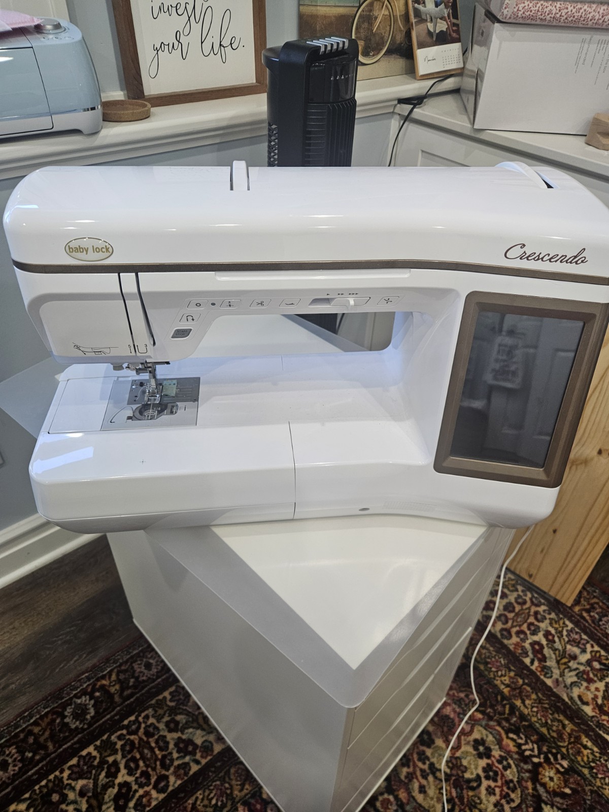 Baby Lock Crescendo Sewing and Quilting machine