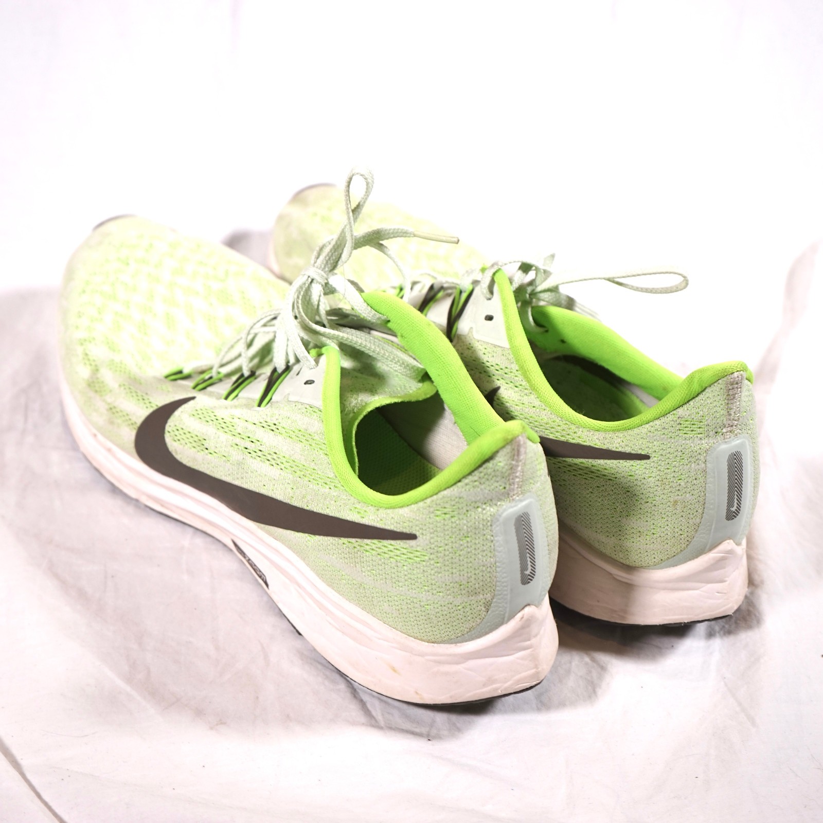 Nike Air Zoom Pegasus 36 Electric Green Mens Size 15 Running Shoes AQ2203-003
