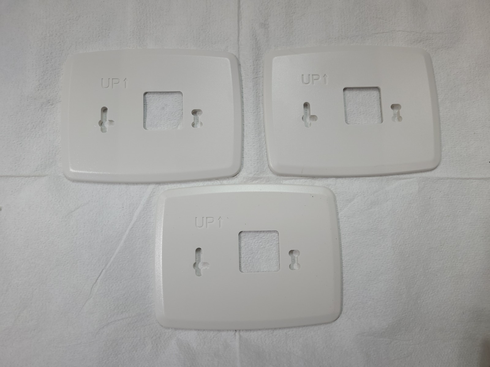 iO HVAC Controls WP-T Wall Plate for UT32 Thermostats - LOT OF 3
