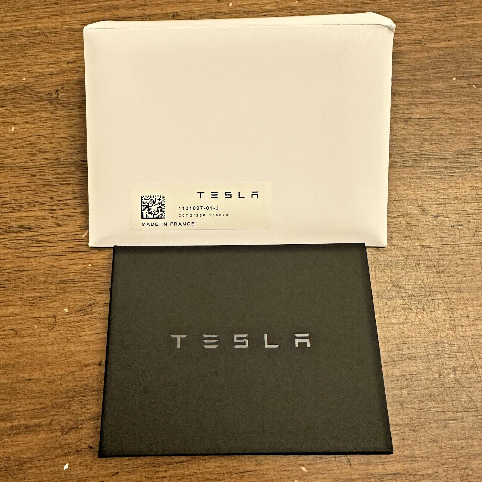 Tesla model Y 3 X S smart Key card keycard pair valet parking PN: 1131087-01-J