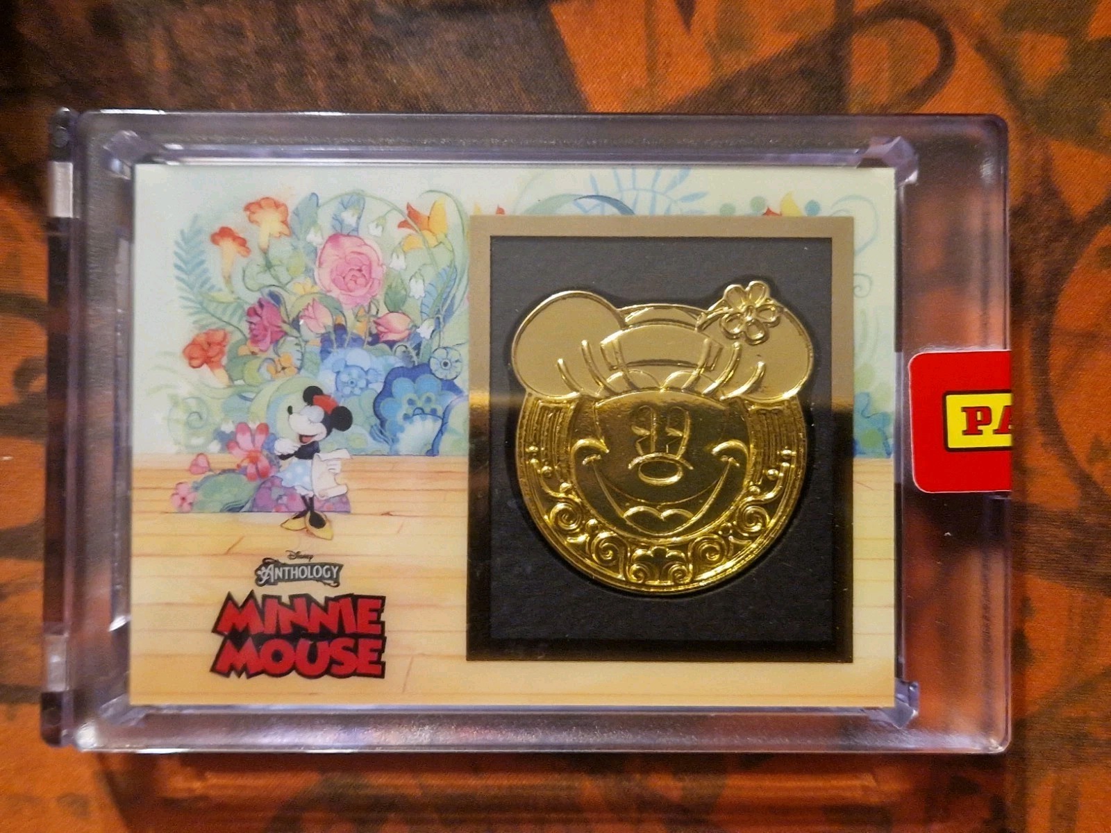 Disney Anthology Panini Medallion Card MINNIE MOUSE Memorabilia card