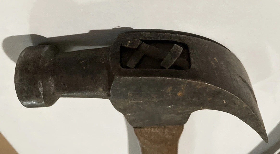 Vintage Arrow Wooden Handle claw hammer