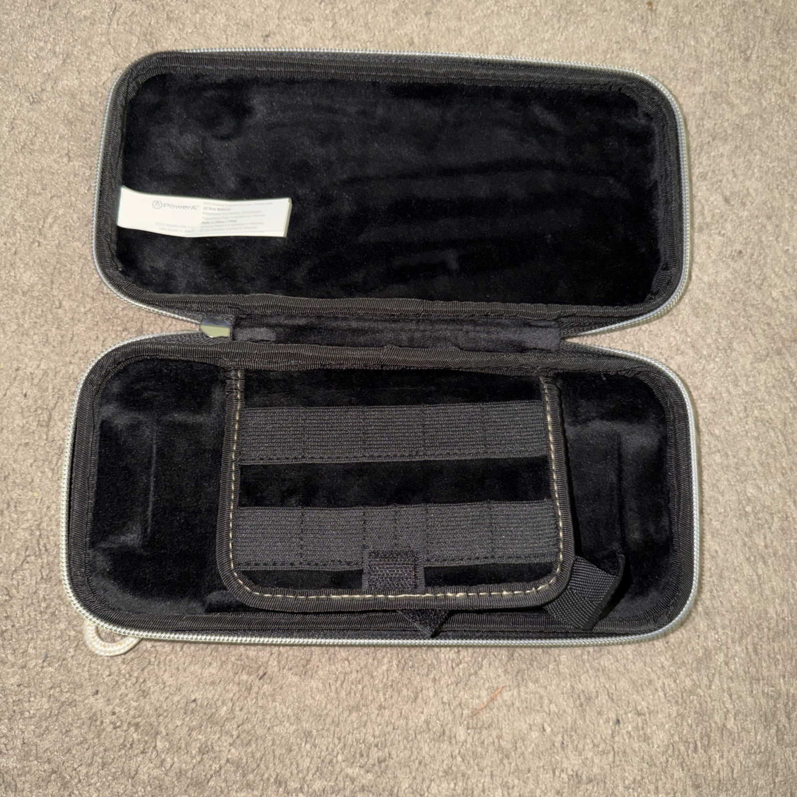 Princess Zelda Pro Slim Case for Nintendo Switch EUC