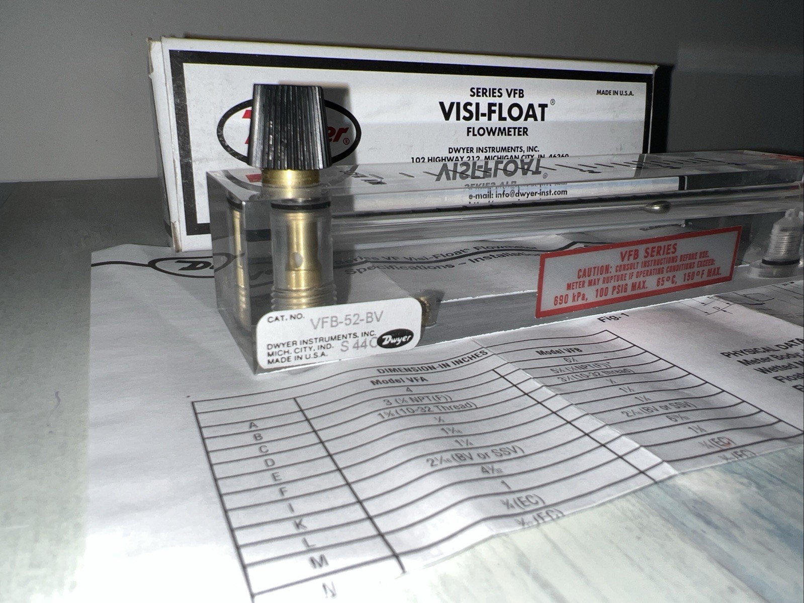 Dwyer VFB-52-BV Visi-Float Flowmeter ~New