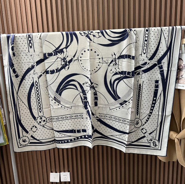 70% Cashmere 30% Silk Scarf Shawl Bandana 130X130cm Cashew chain Print Wrap new