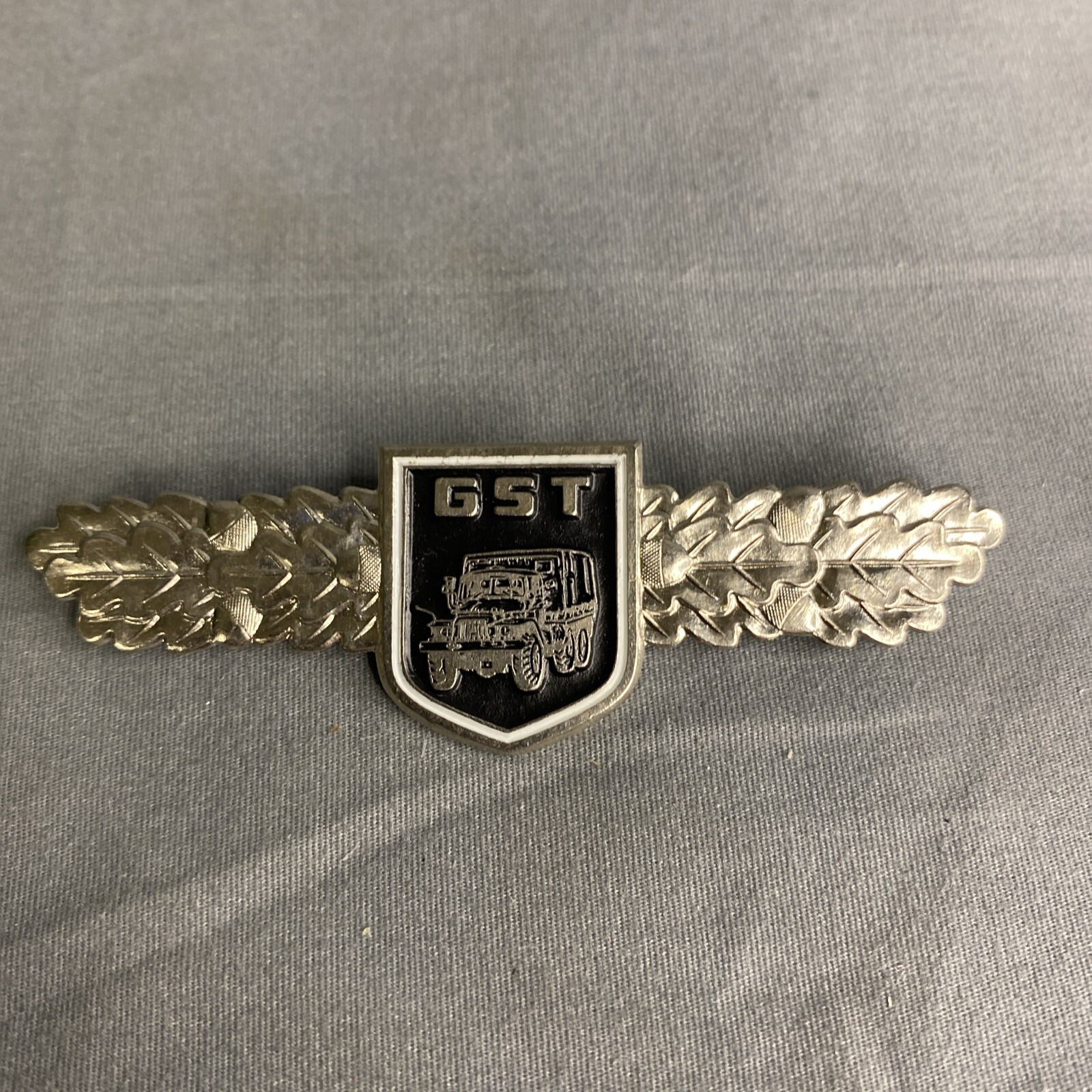 VINTAGE GERMANY GST Military Wings STICK PIN BADGE