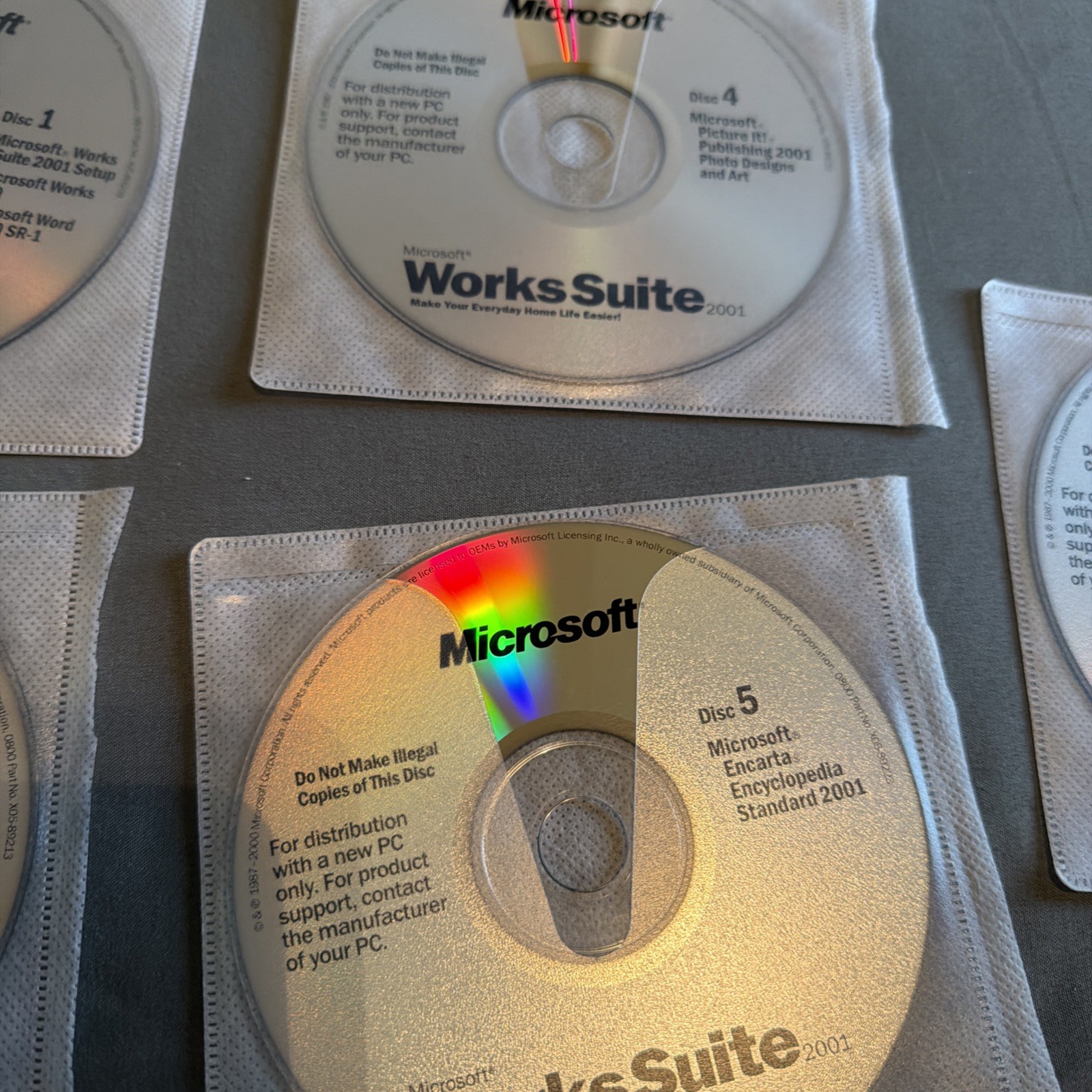 Microsoft Works Suite Software 2001 Disks 1,3,4,5,6 VINTAGE TECH (PC)