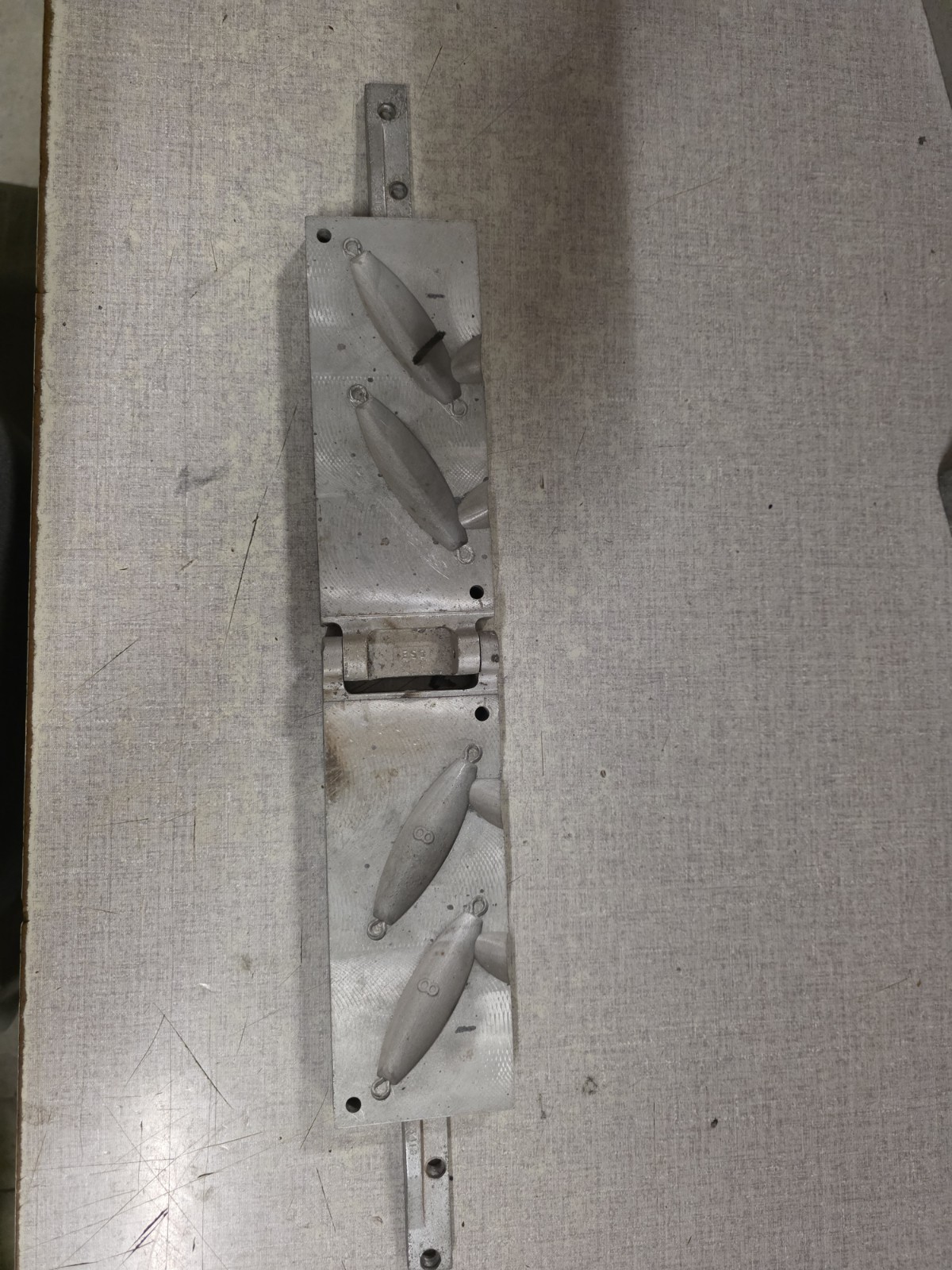 CUSTOM CNC 8 Oz. In Line Sinker Mold