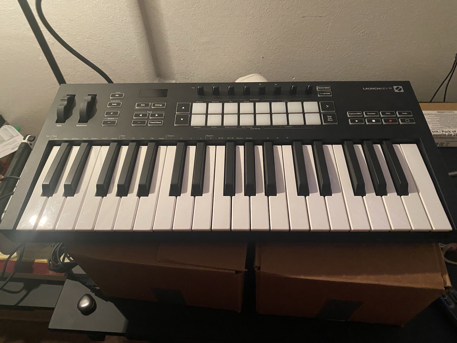 Novation Launchkey 37 Mk3 37-key Keyboard Controller