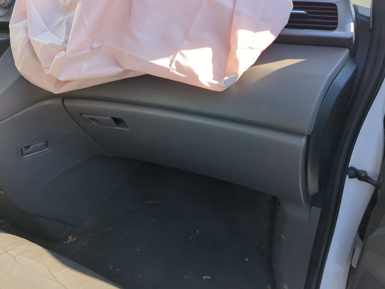 2011 Honda Odyssey Passenger Glove Box Door Storage Compartment ASTH4