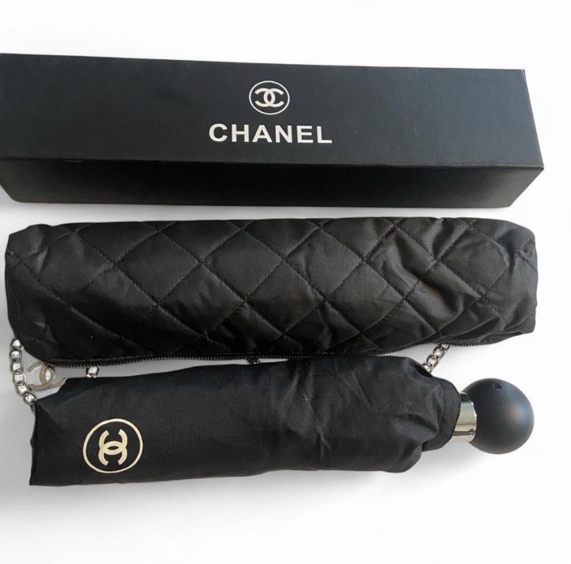 Chanel Camellia Flower Umbrella, quilted Crossbody Case With Chain Strap