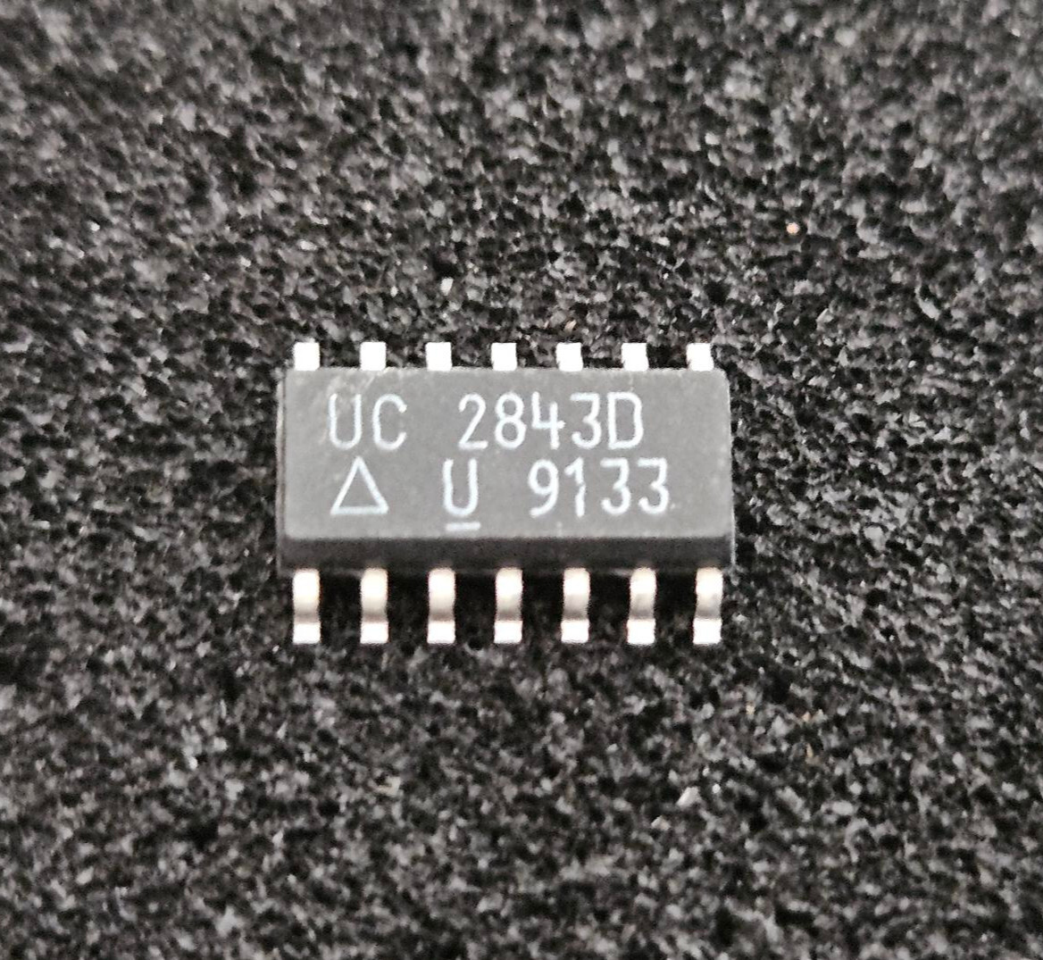 UC2843D Current Mode PWM Controller, SOIC-14  Unitrode Qty- 5pcs