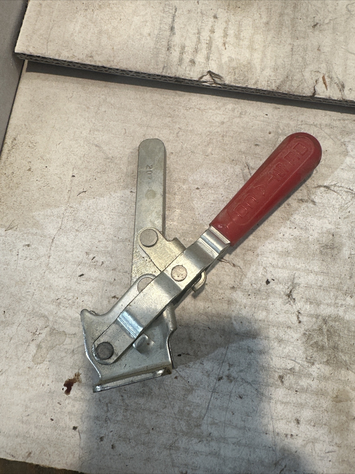 Destaco #207-U New Condition (SW3)
