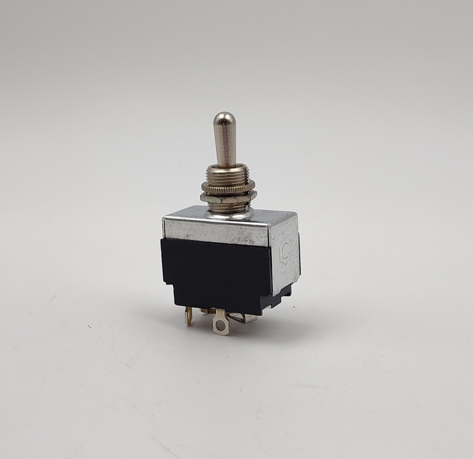 Carling 15A Reverse Polarity Toggle Switch ON/OFF/MOMENTARY. NOS