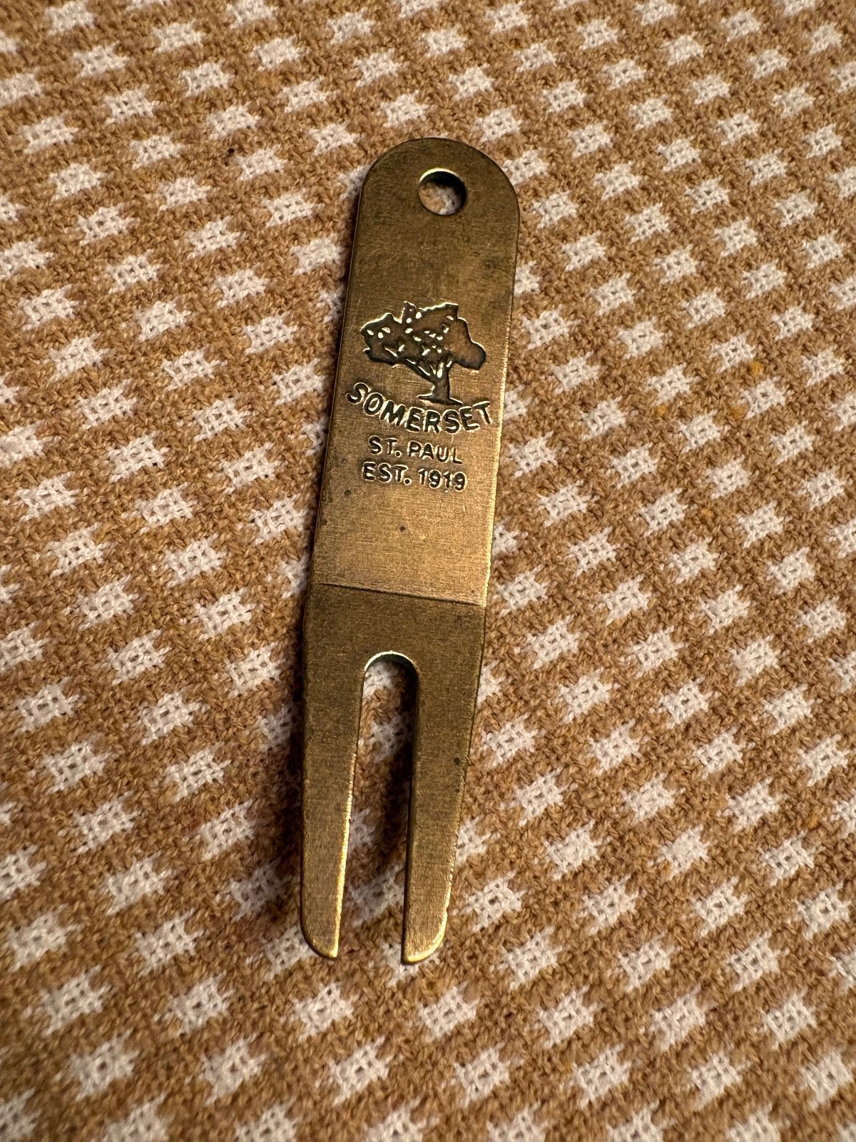 VINTAGE DIVOT REPAIR TOOL "SOMERSET GOLF CLUB" ST. PAUL, MINNESOTA MN