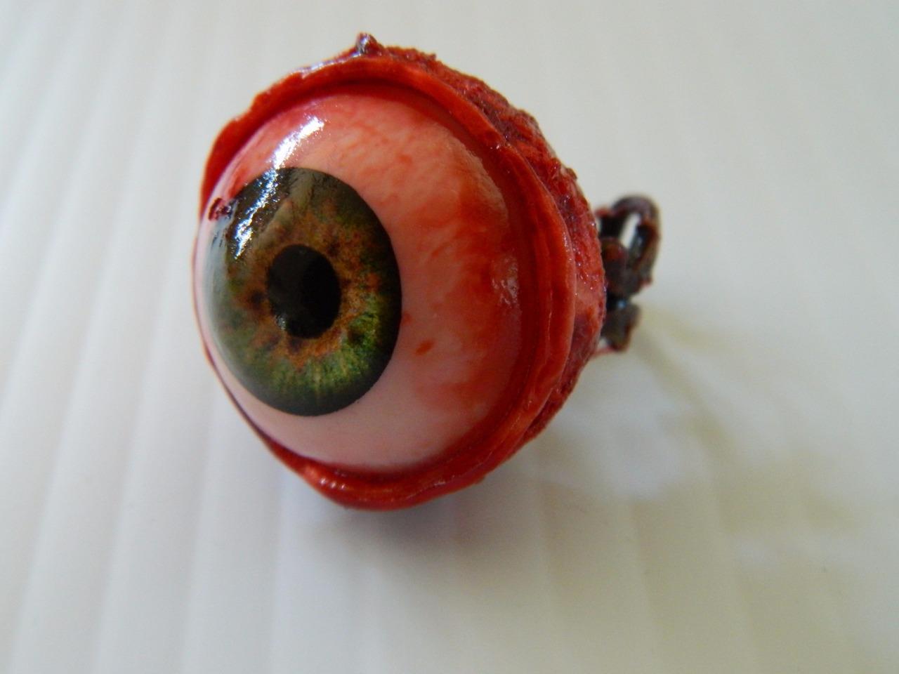 Halloween Horror Prop -  EYEBALL RING for costume or cosplay! (Green)