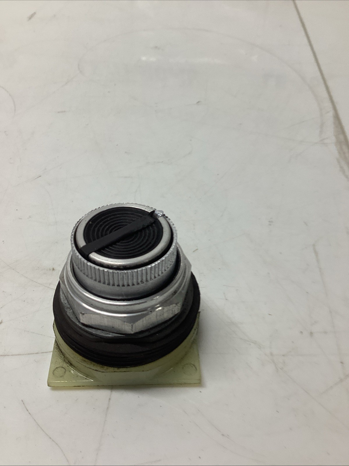 Square D 9001KQ18B Pushbutton (Ripped Box) U-828