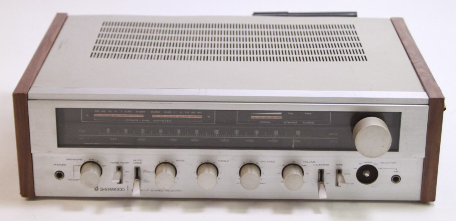Vintage Sherwood S-8300 CP 30W AM/FM Stereo Receiver 1980s READ