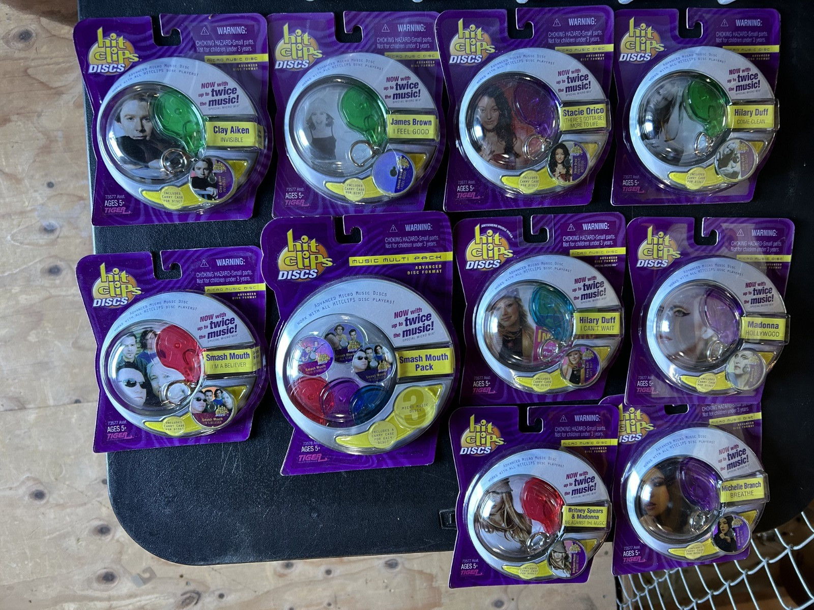 HitClips Discs Media Bundle w/Hillary Duff & Britney Spears Y2K Collectible
