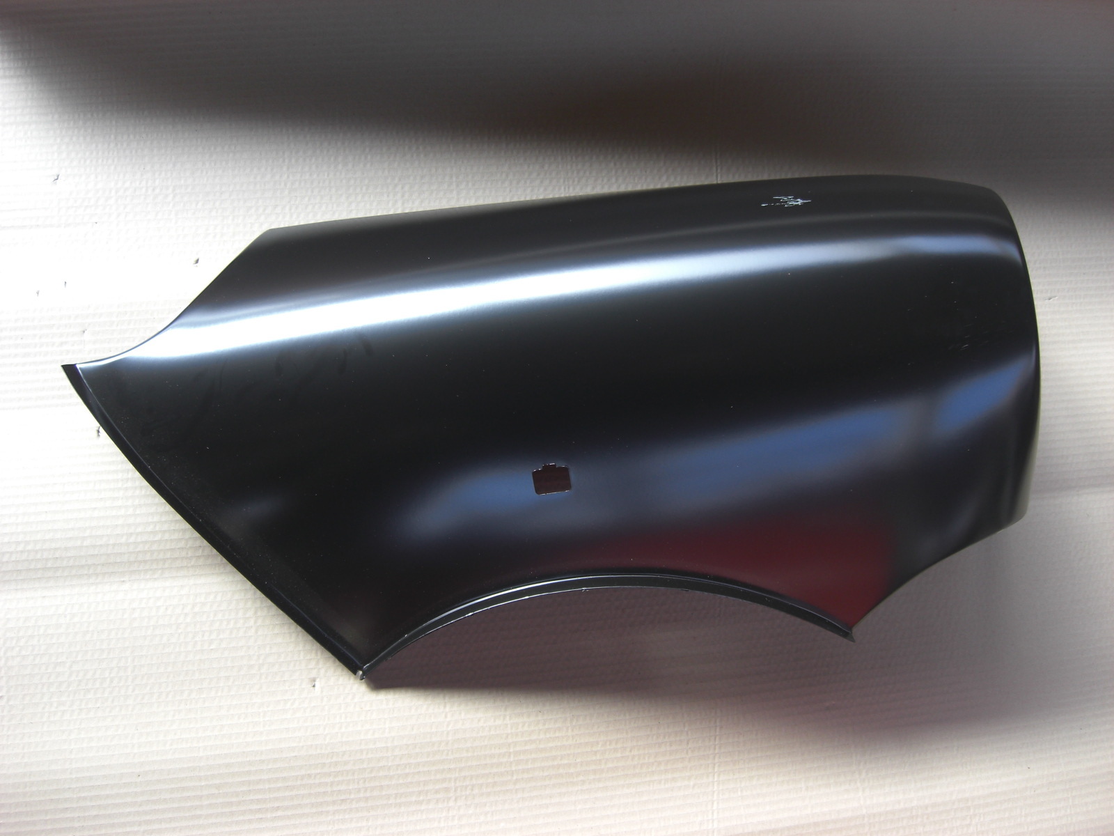 CLASSIC MINI FRONT DRIVERS / OFFSIDE / RIGHT WING PANEL FOR '76 ONWARDS MODELS