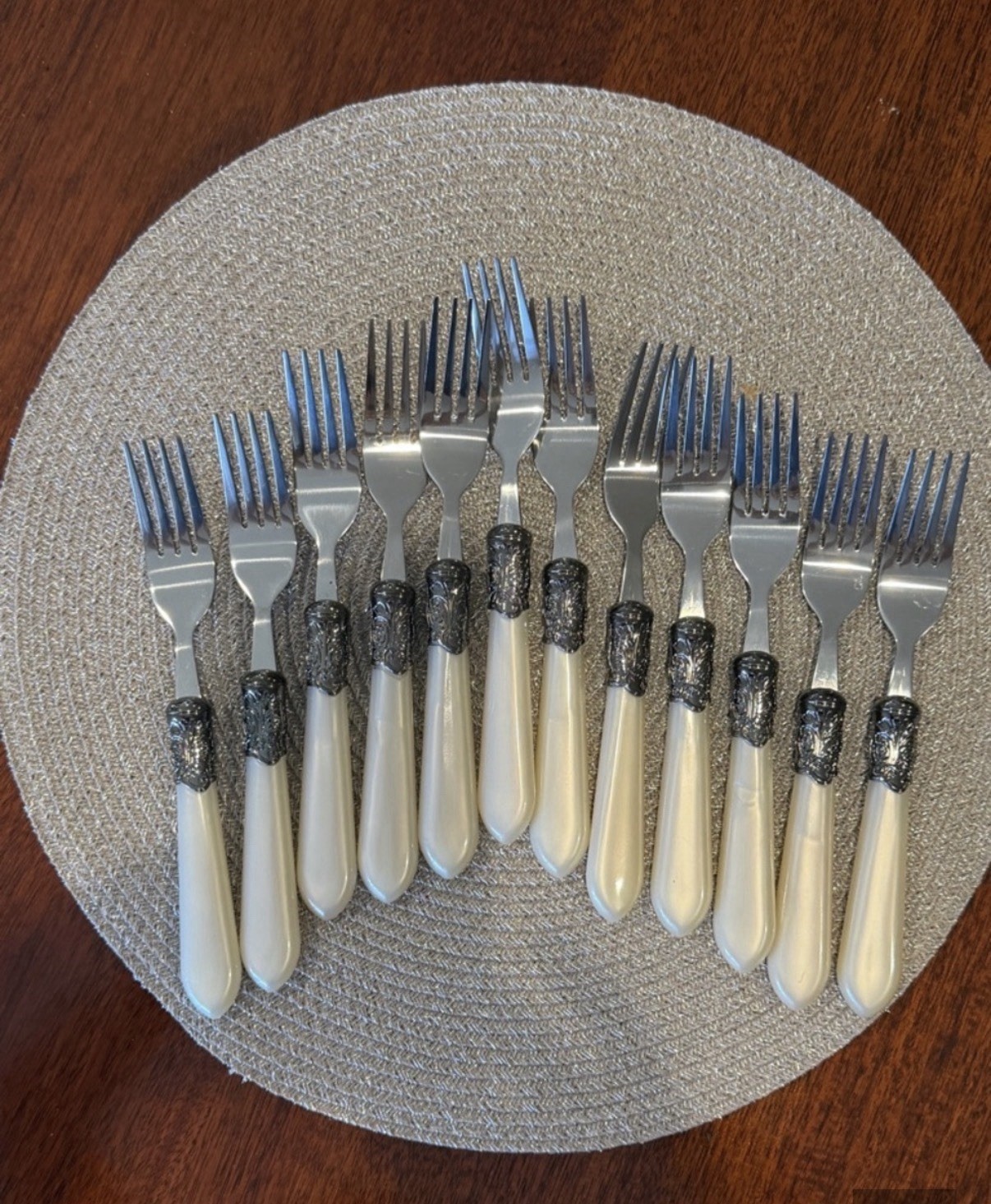 60 Piece Ivory Decorative Handle Flatware Set, Forks, Knives, Spoons, Teaspoons