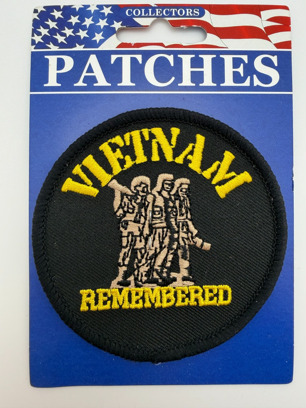 MILITARY PATCH- VIETNAM REMEMBERED- 3" DIA