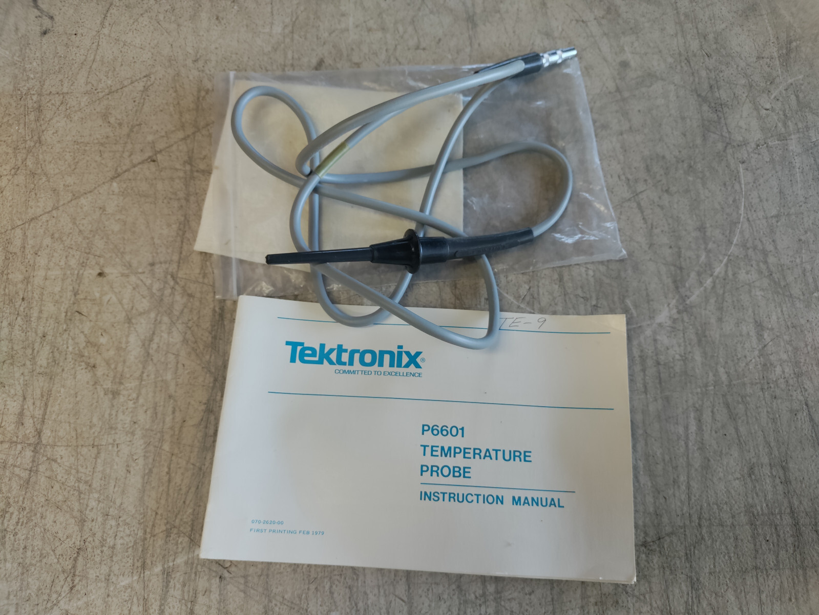 Tektronix Temperature Probe -62 to 140°C P6601 - 010-6601-01 & Manual