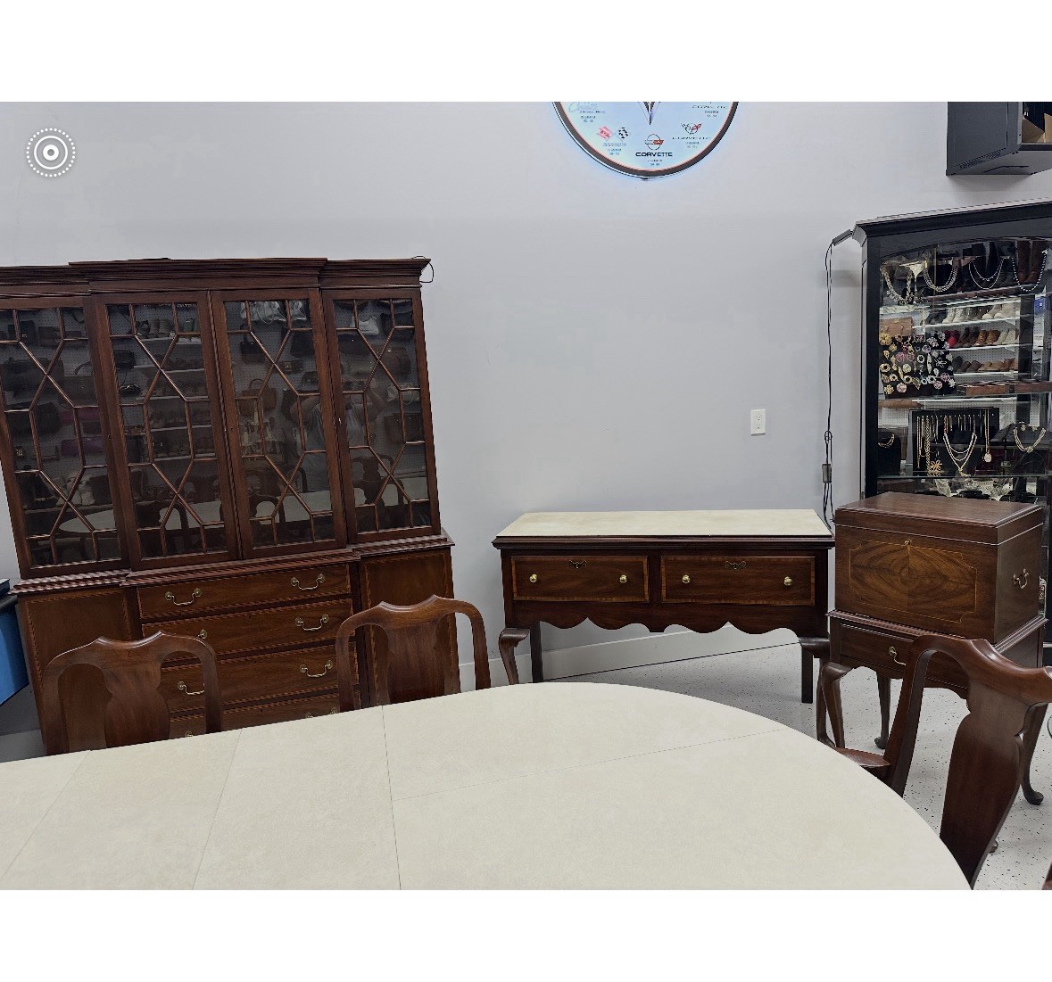 Henkel Harris Dining Room Gorgeous ￼