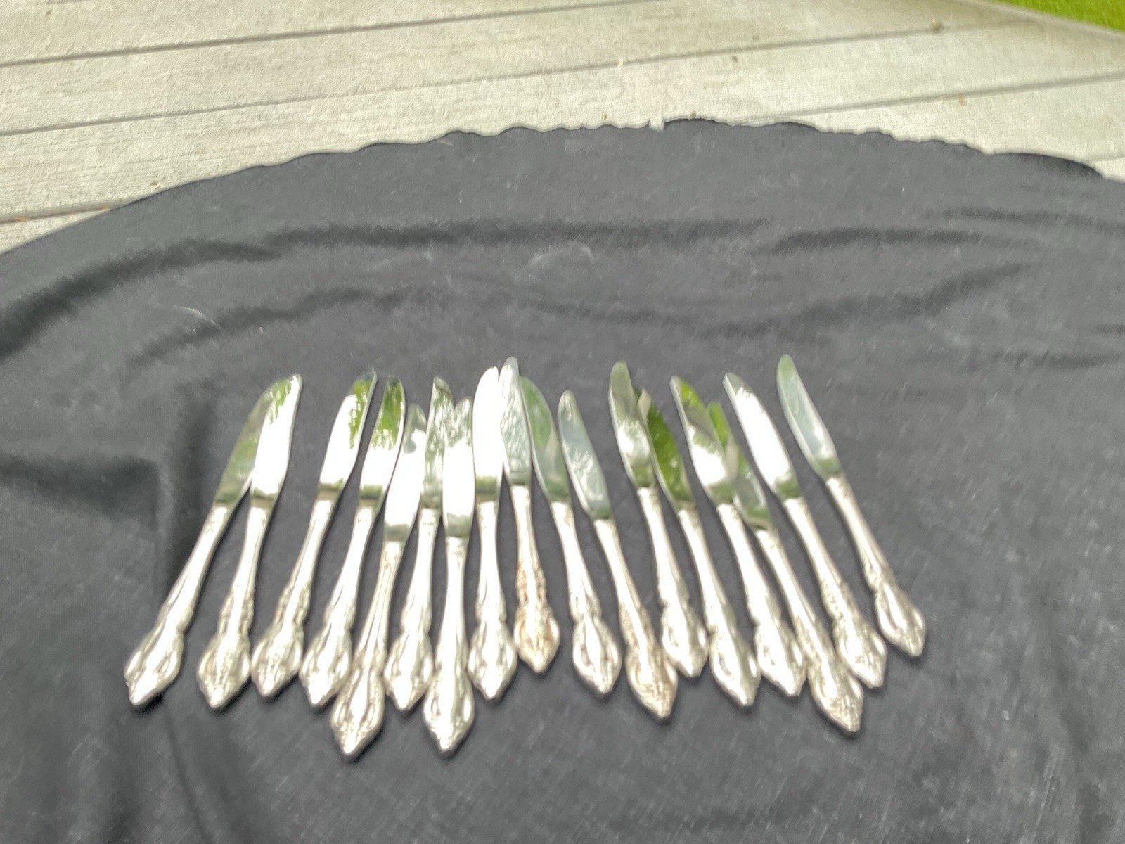 ONEIDA RAPHAEL Stainless Steel USA Flatware Set 101 Pieces