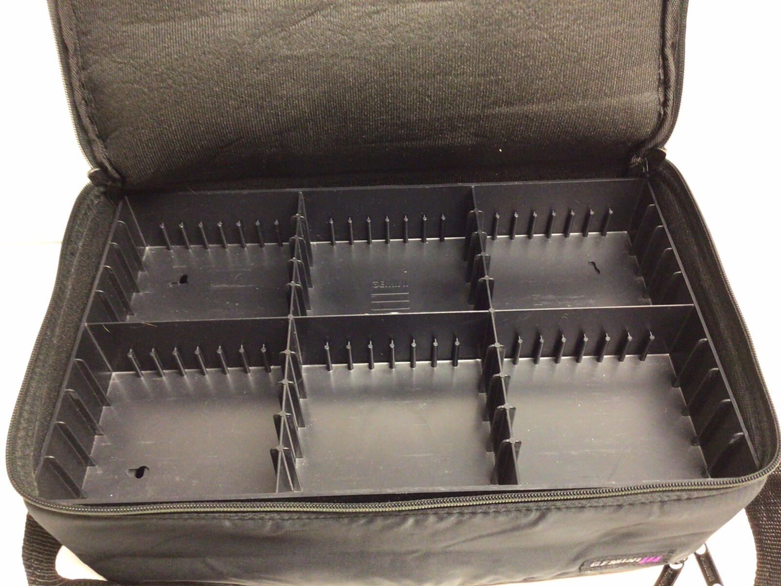 Gemini Double Sided Cassette Tape Carrying Case 60 Tapes Case Logic With Strap