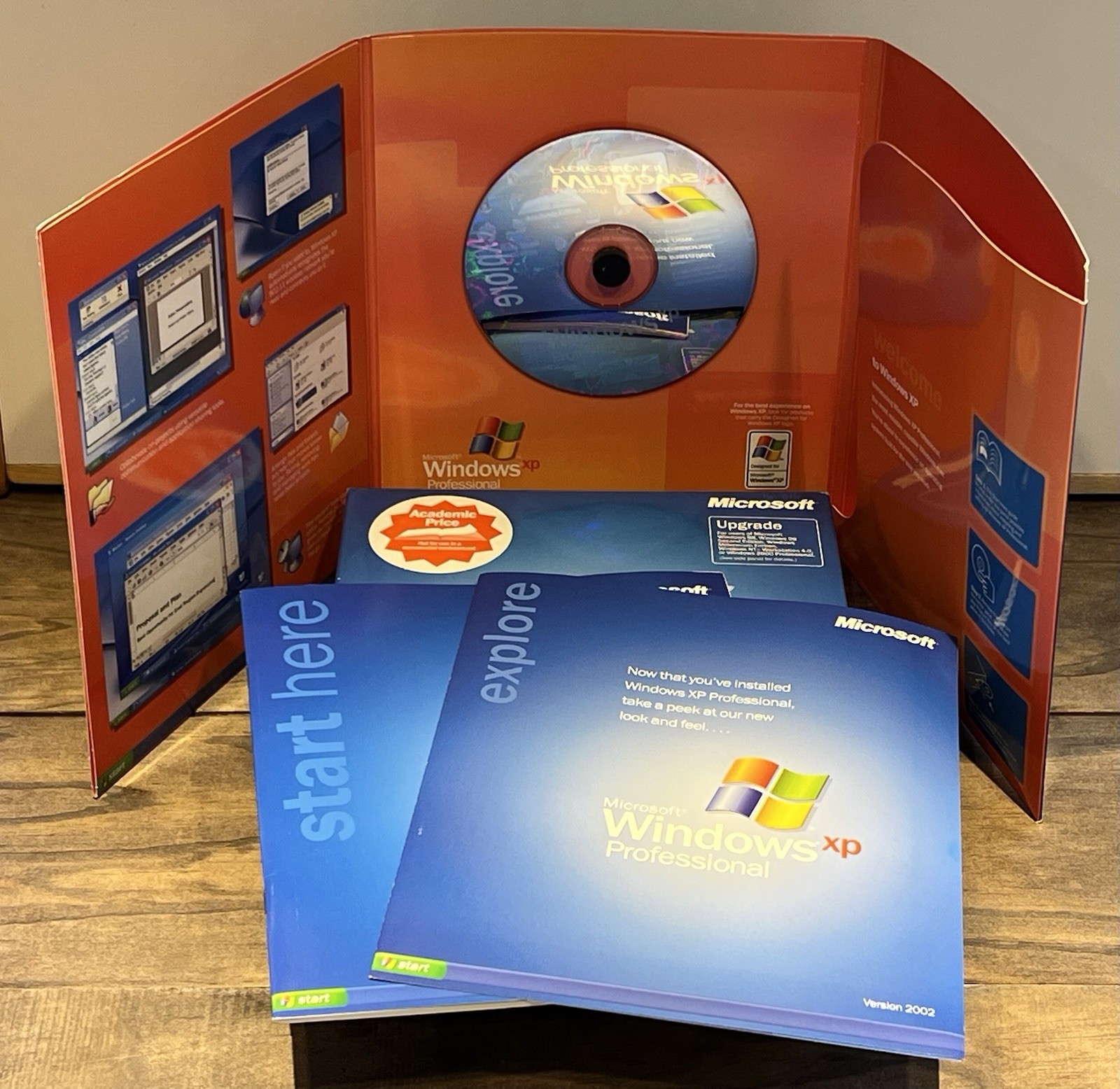 Microsoft Windows XP Professional Student Upgrade Version 2002 W/ Product Key
