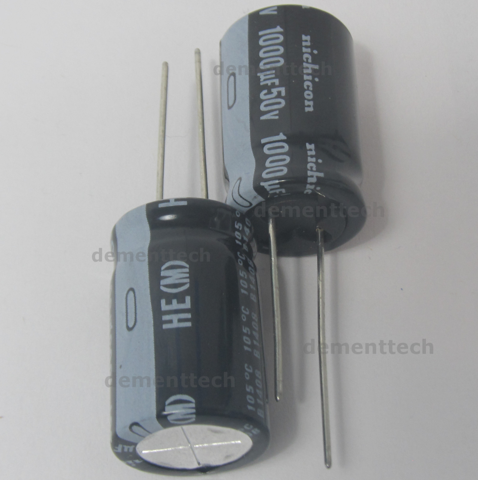 2x Nichicon HE 1000uF 50V Long Life 105C Low-ESR radial capacitors 16mm 16x25