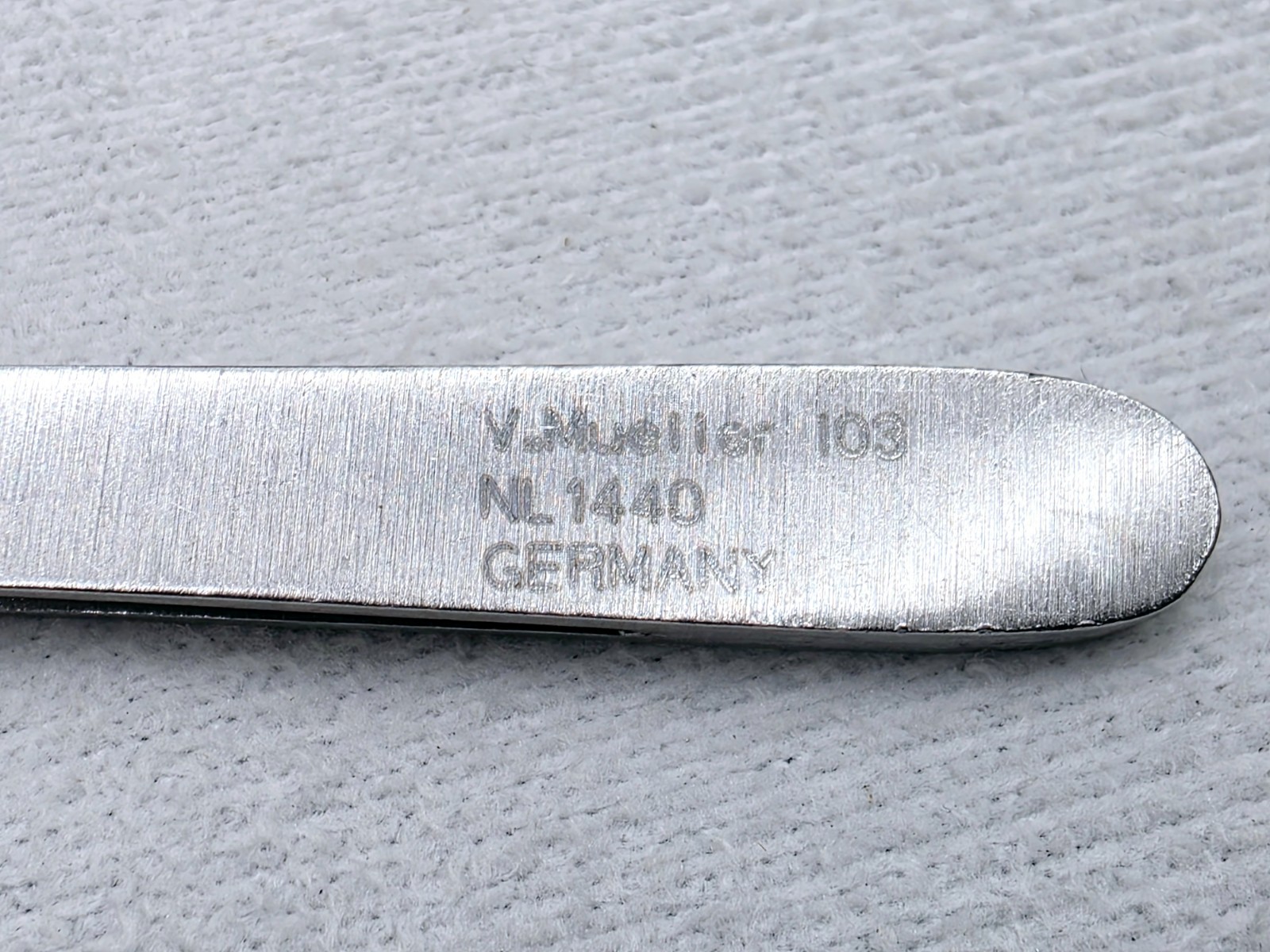 V. Mueller NL1440 Gerald Tissue Forceps, Straight Delicate, 1x2 Teeth, 7"