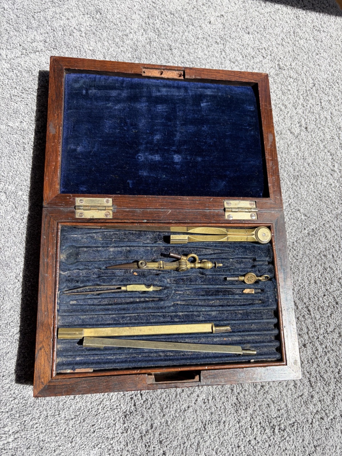 Vintage/Victorian  - TECHNICAL DRAWING INSTRUMENT SET in CASE