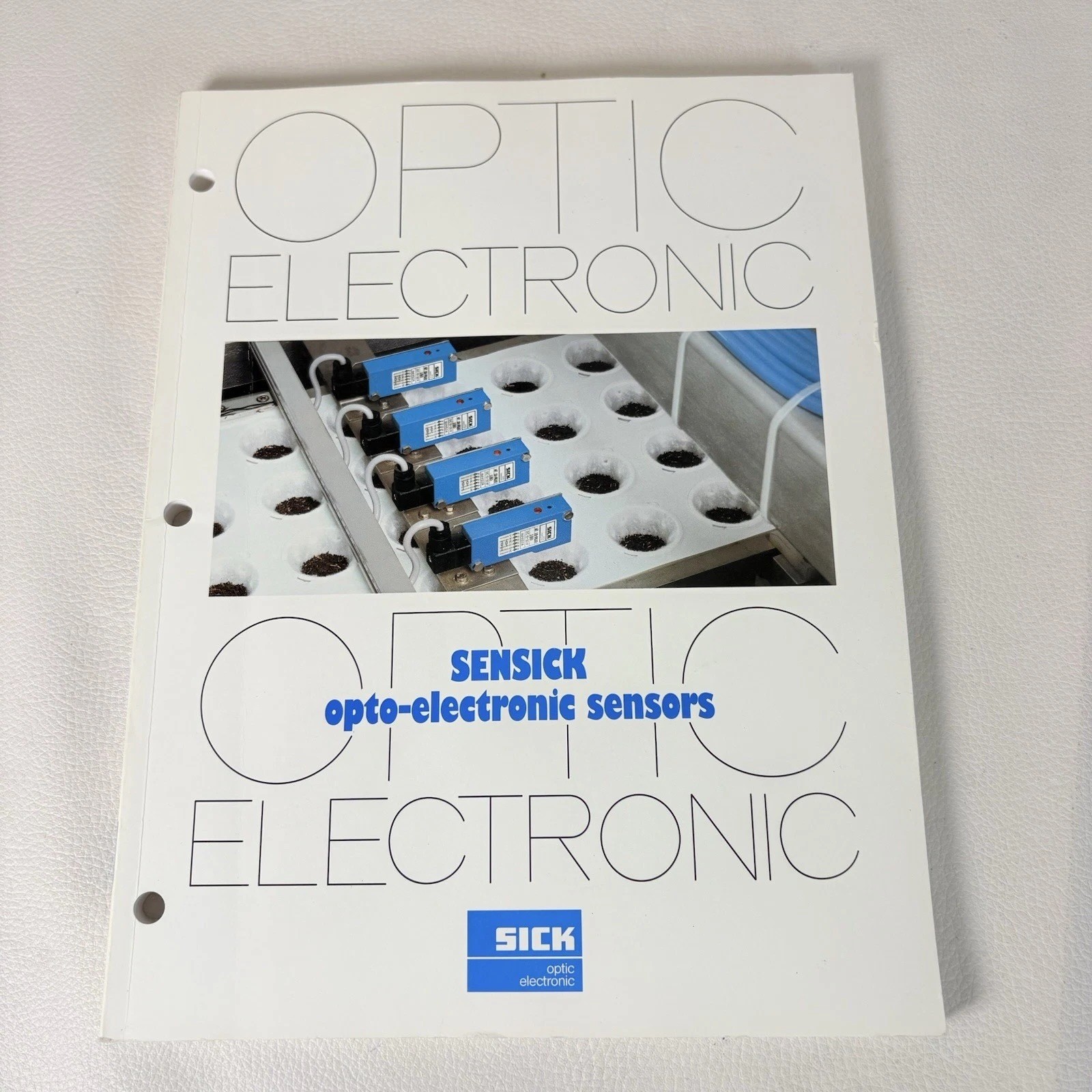 Sick Optic-Electronic, Inc. 1992 Options-electronic Sensors Catalog