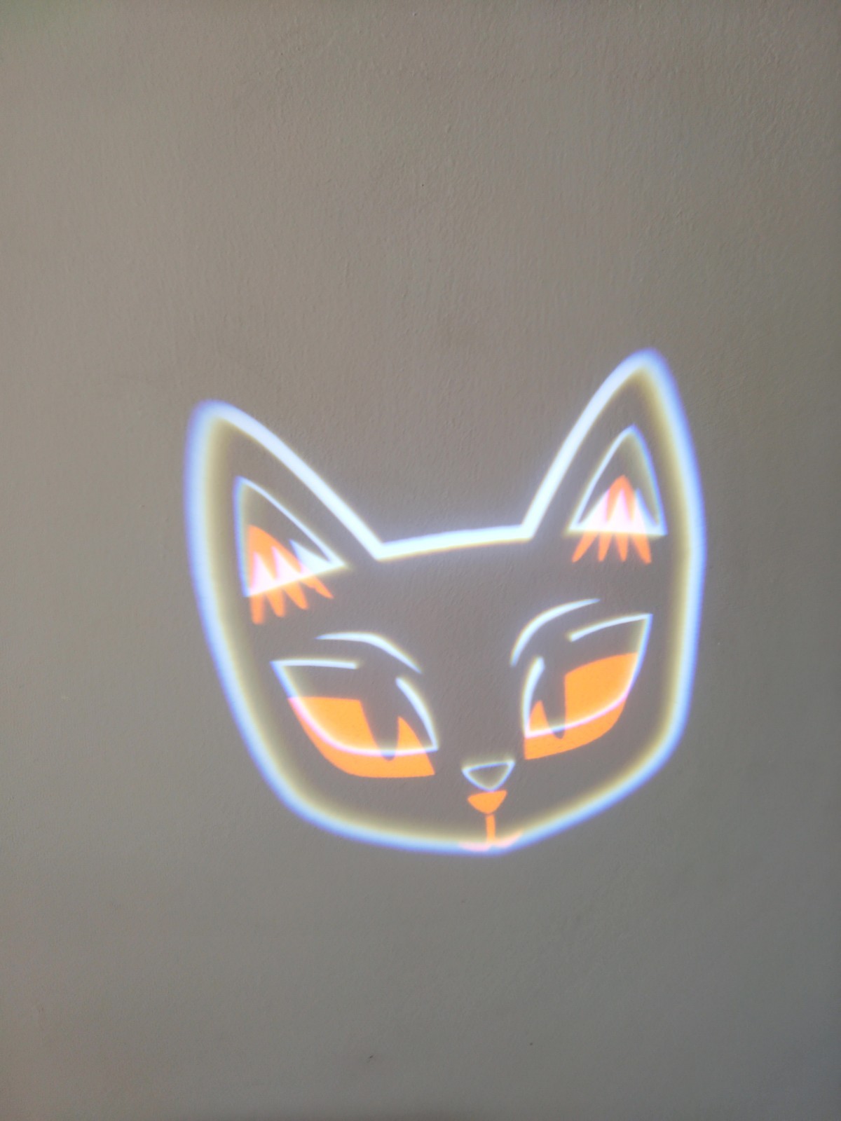 Hyde and Eek - Black Cat - Motion Projector Blinking Eye Cat-Target/ Halloween