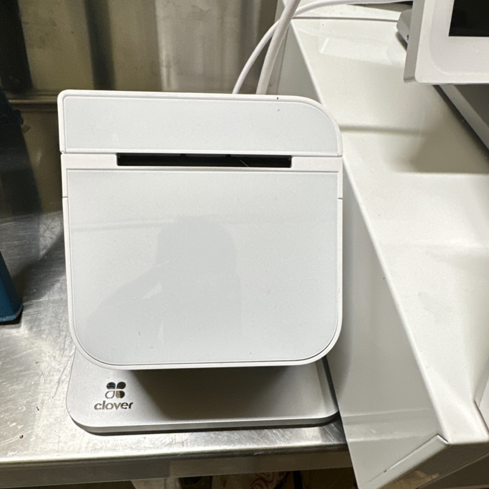 Clover POS System with Cash Drawer, Touchscreen Terminal, Receipt Printer