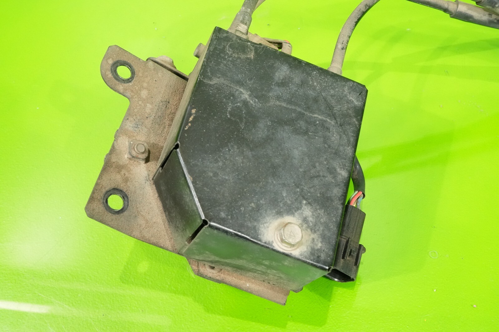 91-99 3000GT OEM cruise control actuator module pump assembly