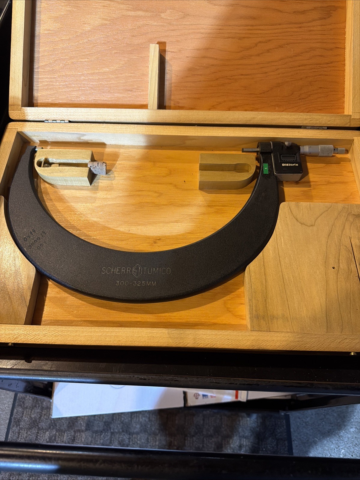 Scherr Tumico Metric Micrometer 300-325 mm With DIGITRIX and Wooden Case