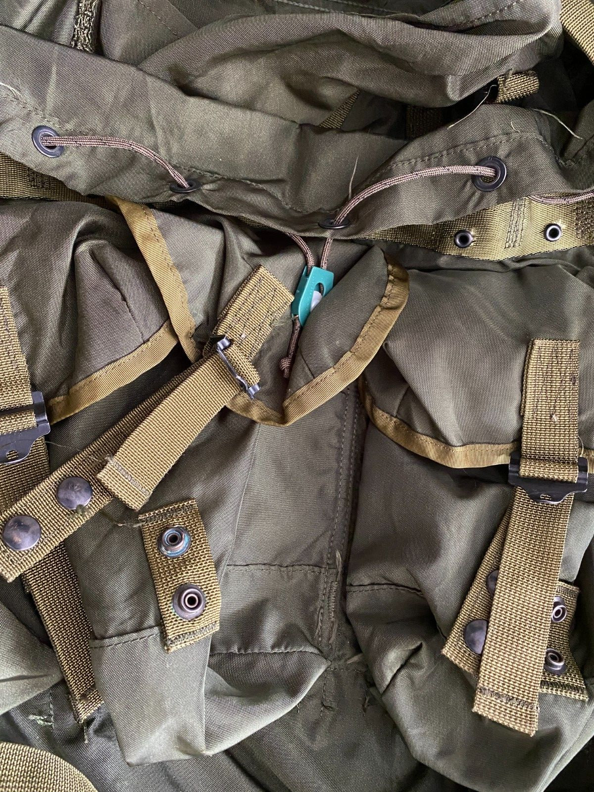 Rare Very Nice U.S. Army Field Pack Combat OD Green Nylon Medium NO frame Rare
