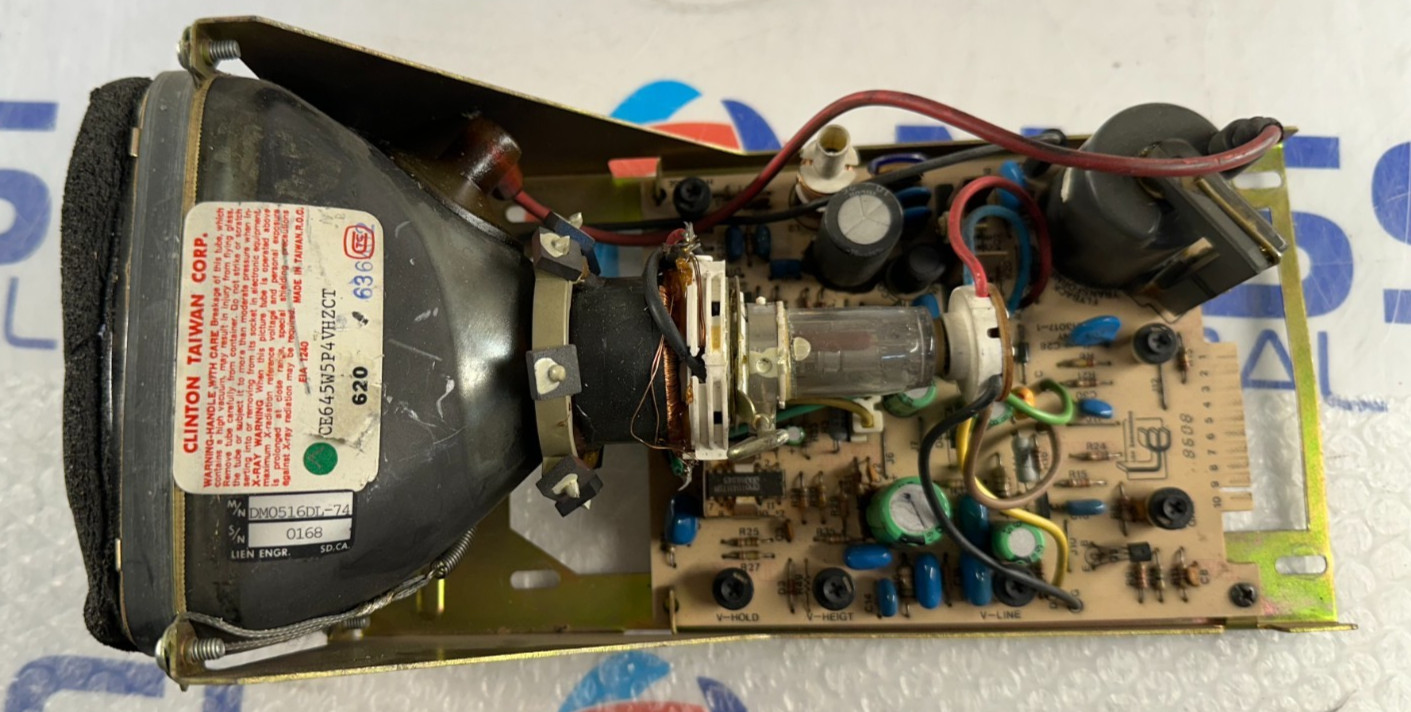 CLINTON ELEC CORP MONITOR CRT TUBE  CE645W5P4VHZCT LIEN ENGR DMO516DL-74