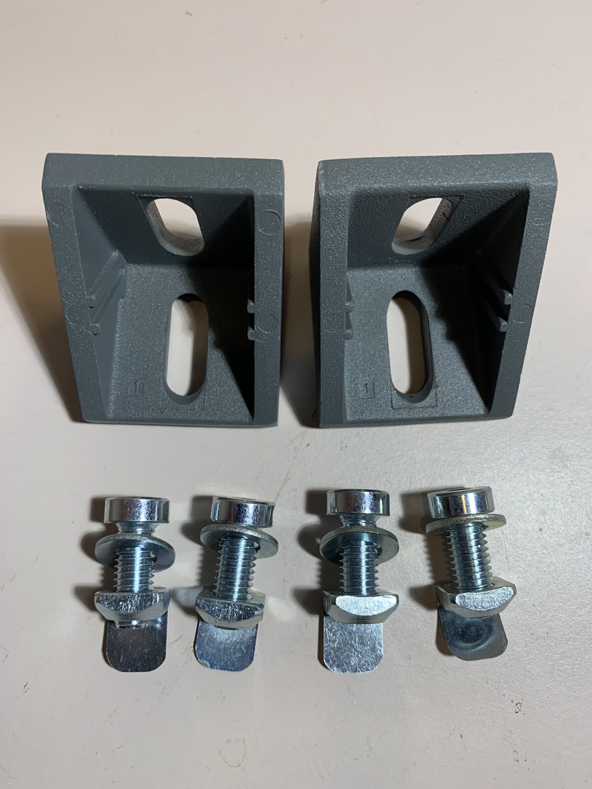 MINITEC Angle 211349 with hardware as sown in pictures (lot of 2)