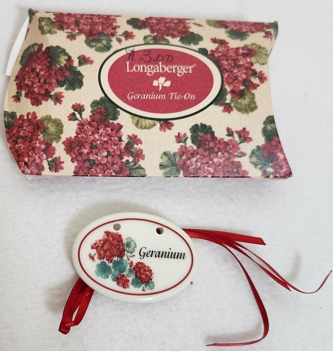 Longaberger 2002 May Series Geranium Oval Pottery Basket Tie On in Box 30012 USA