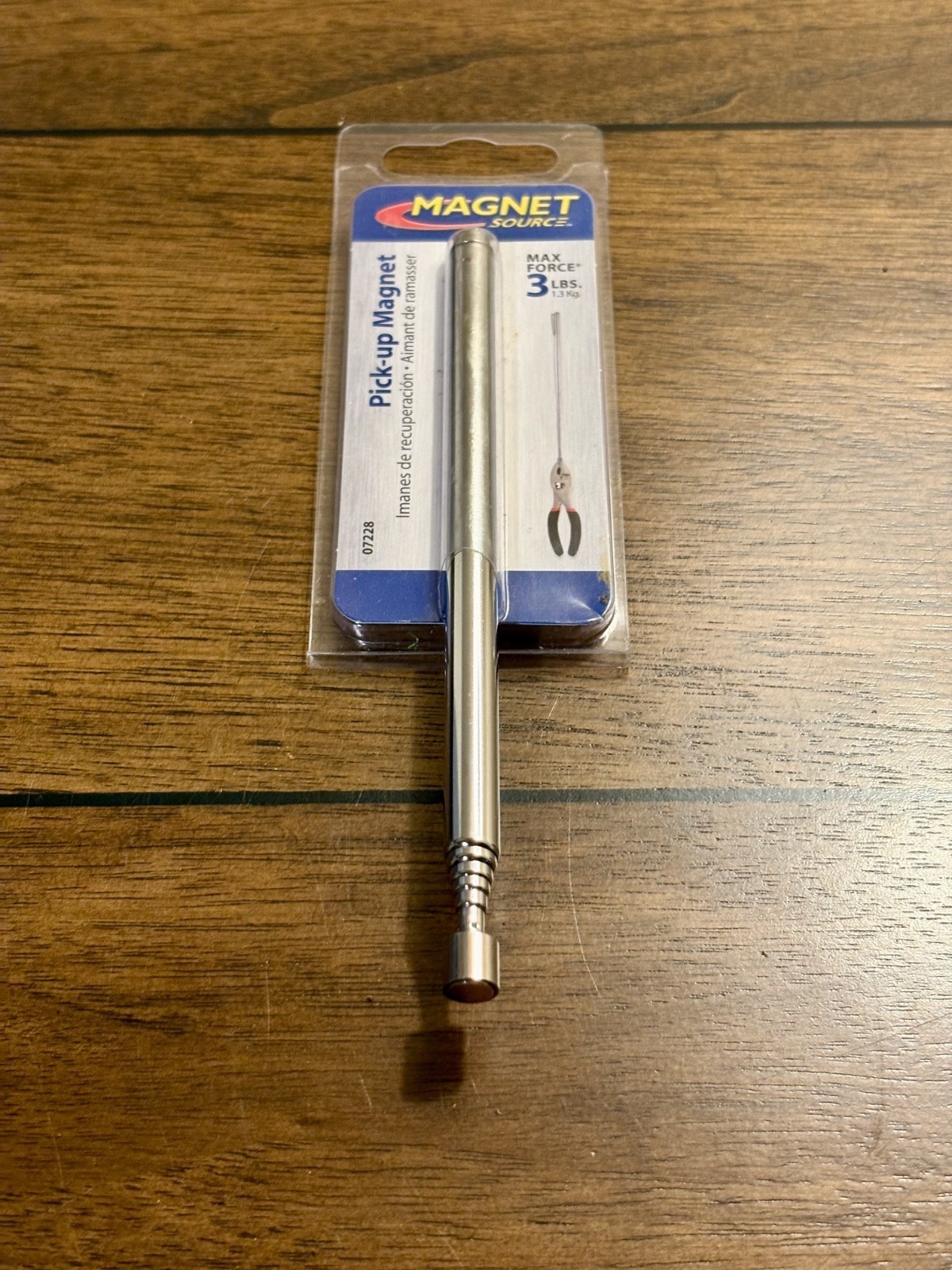 Magnet Source Pick-Up Magnet 0with Clip Extends to 25" Brand New #07228