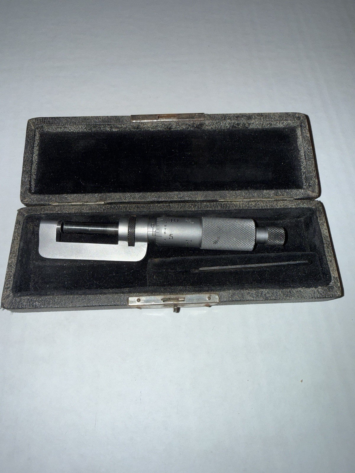 STARRETT  #228-1.  0-1".  Hub Micrometer  Carbide Tipped Used