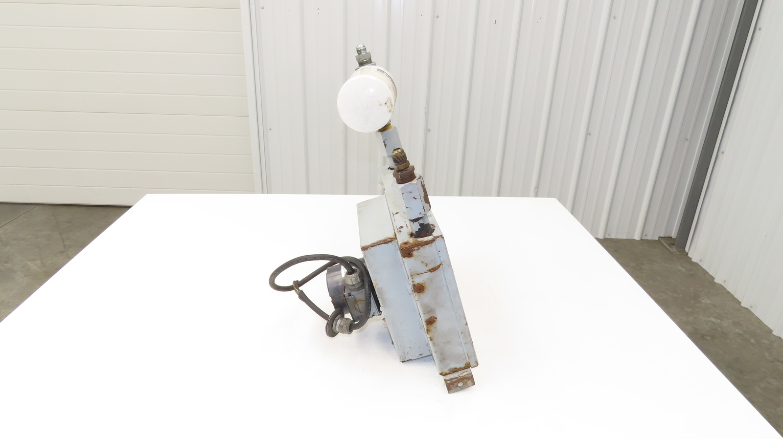 BME-141-N Heat Exchanger 115V Single Pass Side Connection With Attached Filter