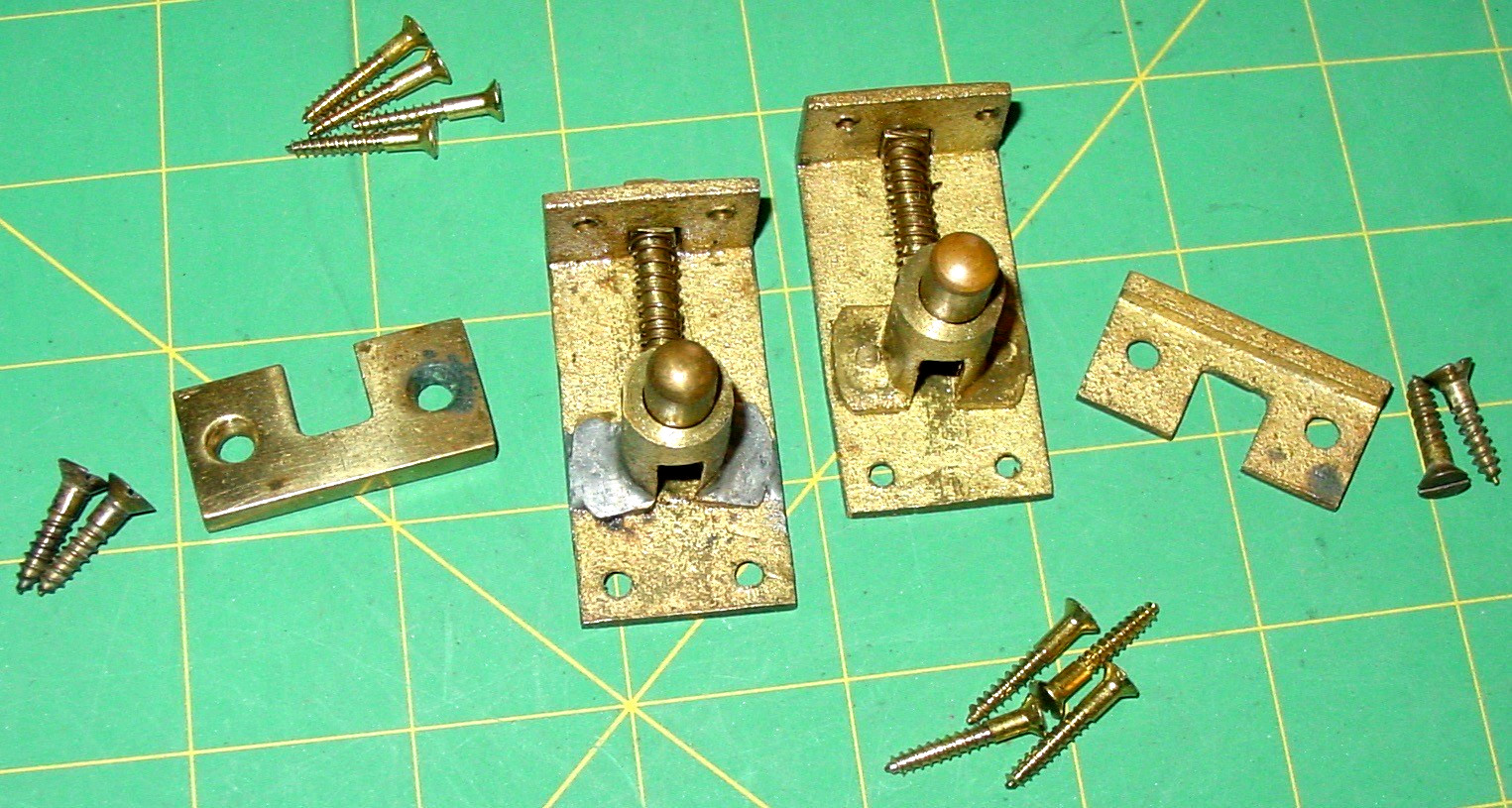 Vintage Spring Drawer Cupboard Cabinet Door Brass Button Release Latch Rim Catch
